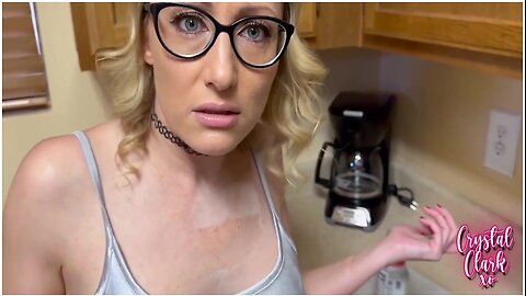 Stepmom teaches cooking lesson with extra heat